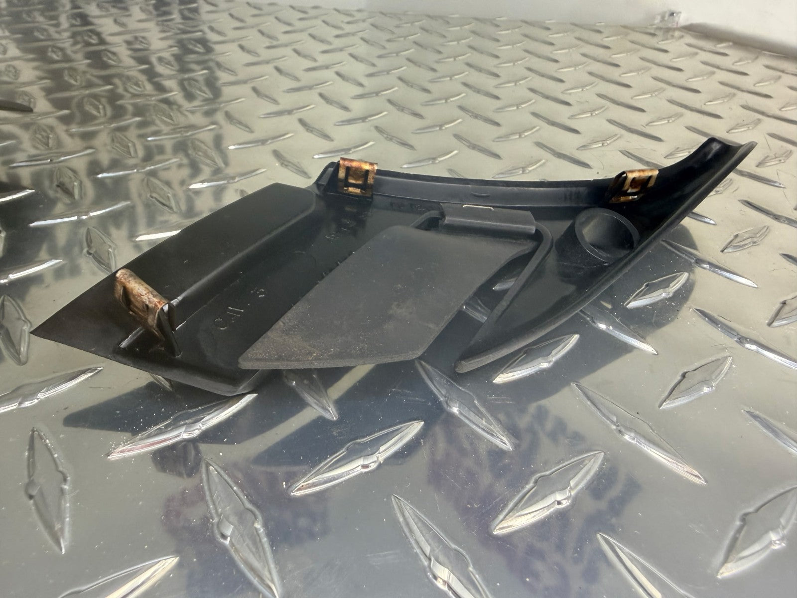 1999-06 Silverado Sierra Escalade Windshield Wiper Cowl Vent Panel OEM Refurbish