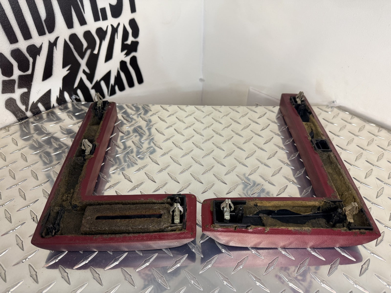 1988-1994 OBS Chevy/GMC C/K Gauge Cluster Dash Bezel Trim Set +Fuse/Vent -Maroon