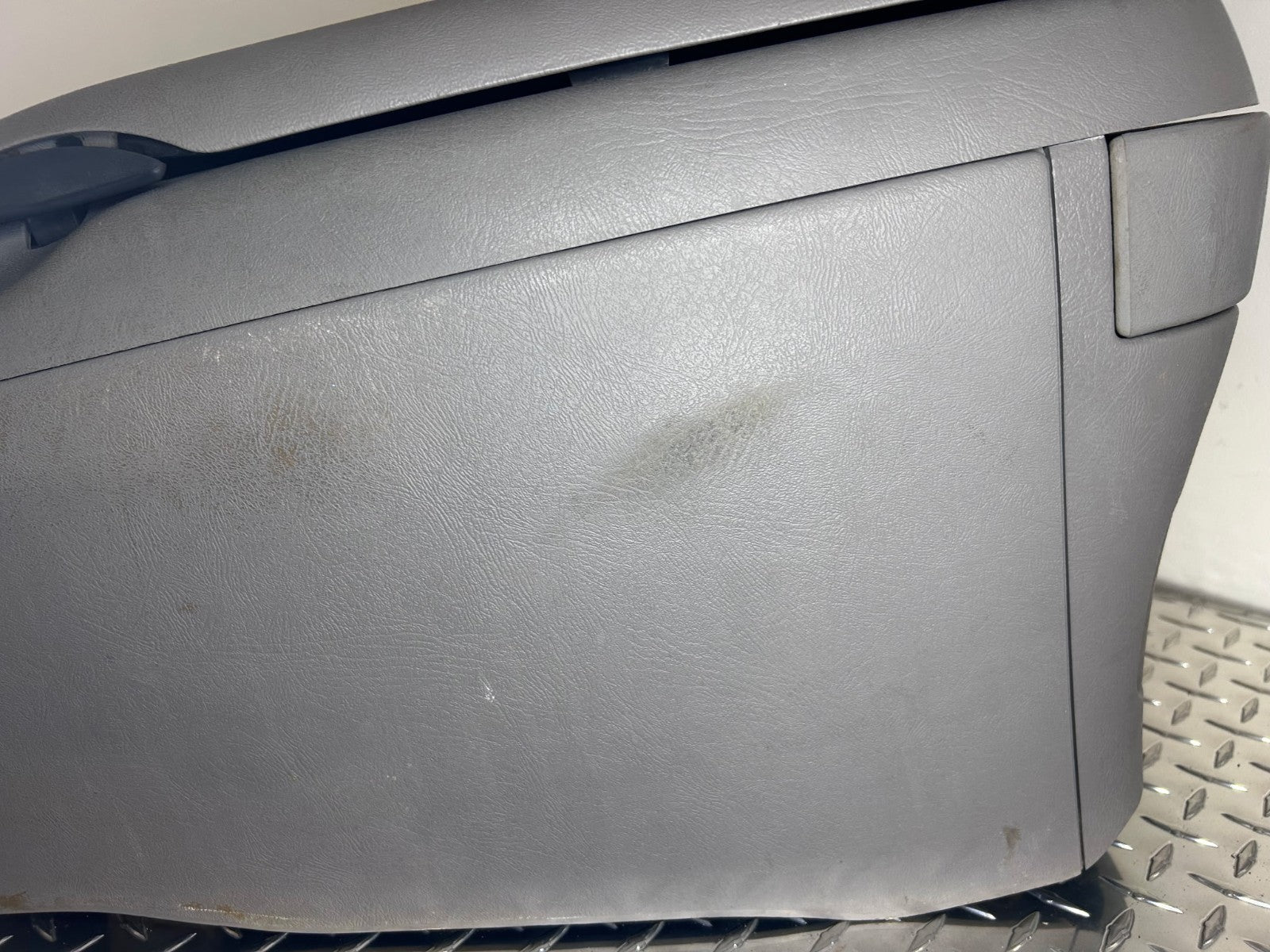 1995-99 Chevy GMC C/K 1500 2500 Floor Center Console OEM Suburban Silverado Gray