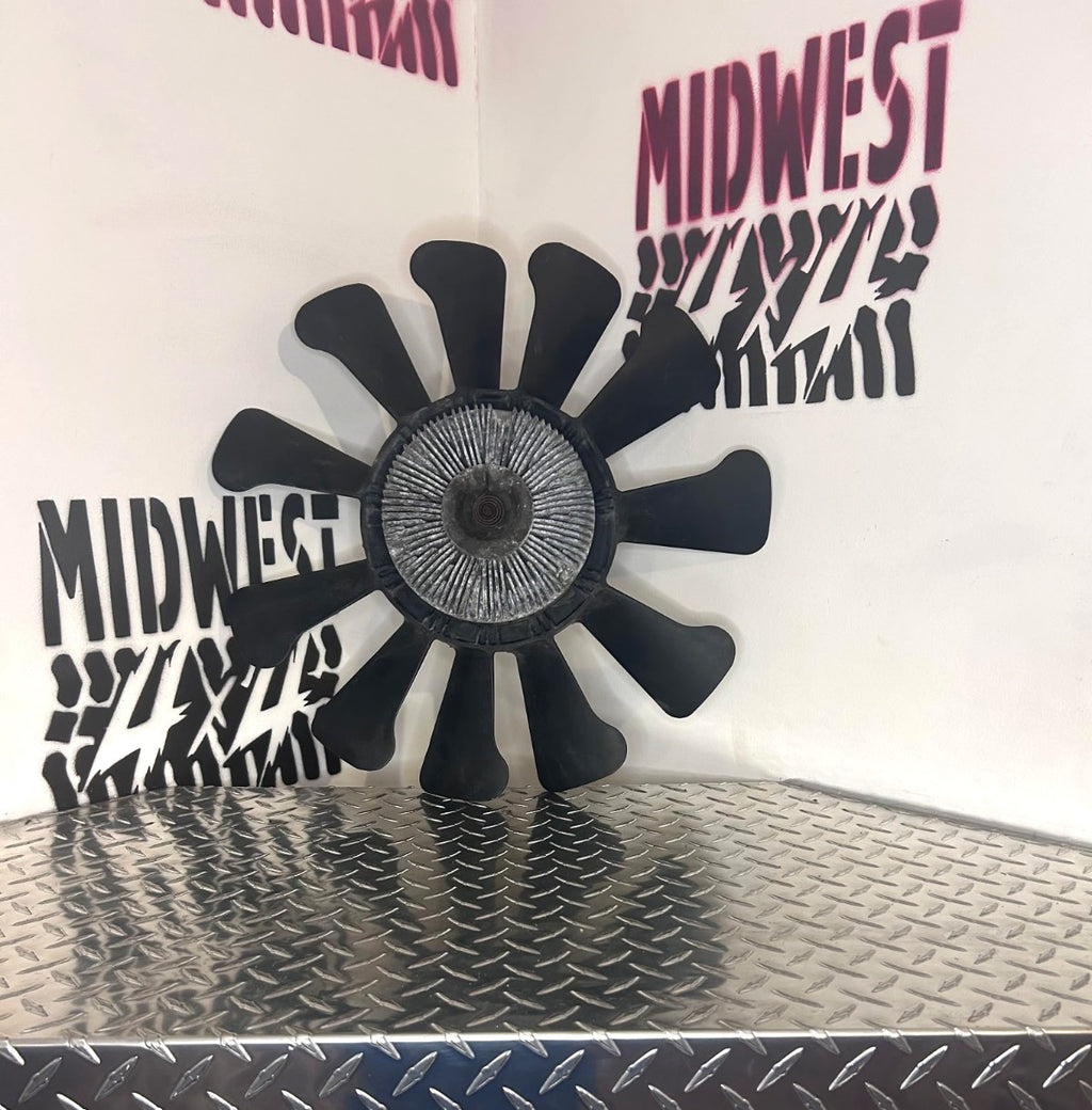 1997-00 Chevy/GMC C/K 5.7L Vortec Engine Cooling Radiator Clutch Fan OEM