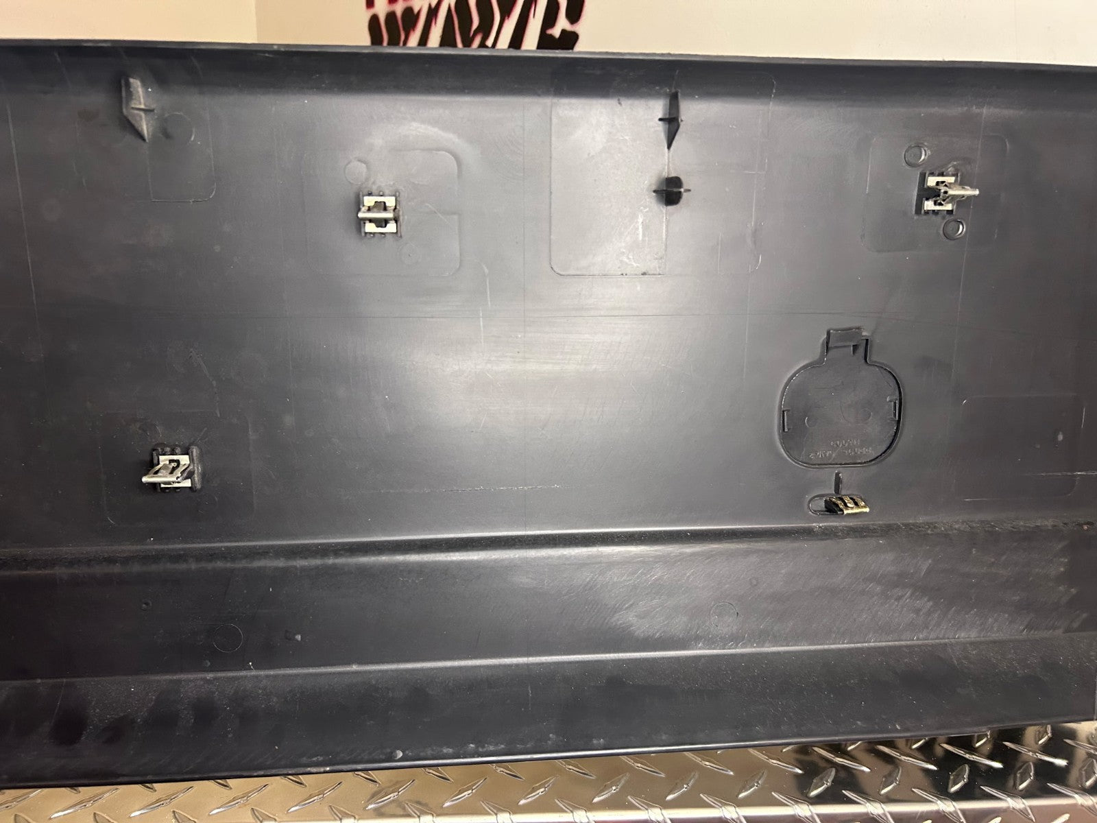 1999-06 Chevy GMC Rear Window Trim Moulding Garnish Silverado Sierra OEM