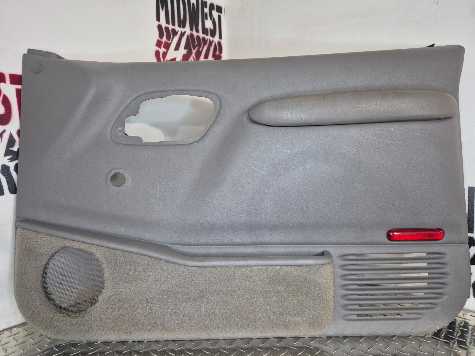 1995-98 OBS Chevy/GMC C/K 1500-3500 Right Passenger Door Panel OEM Man. Window