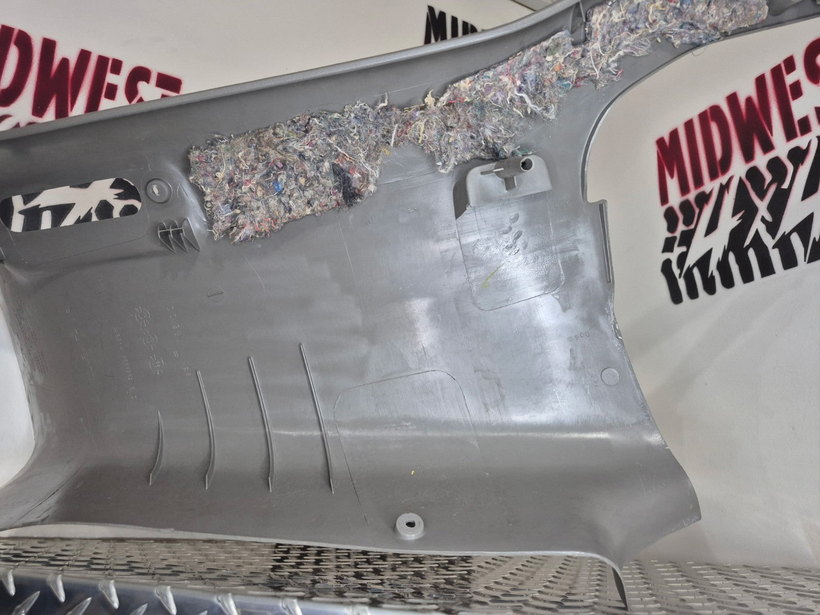 1995-99 Chevy GMC C/K Suburban OEM C Pillar Trim Panel Right Passenger-Gray