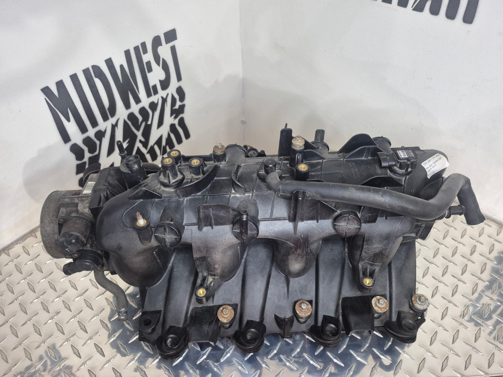 1999-07 GM SILVERADO INTAKE MANIFOLD TRUCK INJECTORS RAIL THROTTLE BODY