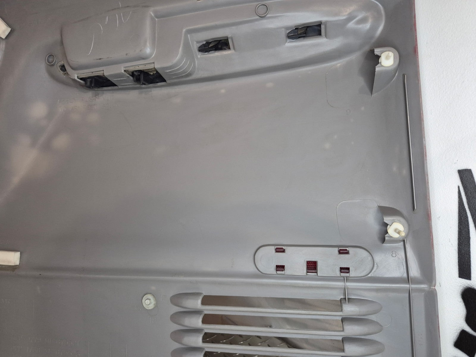 1995-98 OBS Chevy/GMC C/K 1500 2500 3500 Left Driver Door Panel OEM Man Window