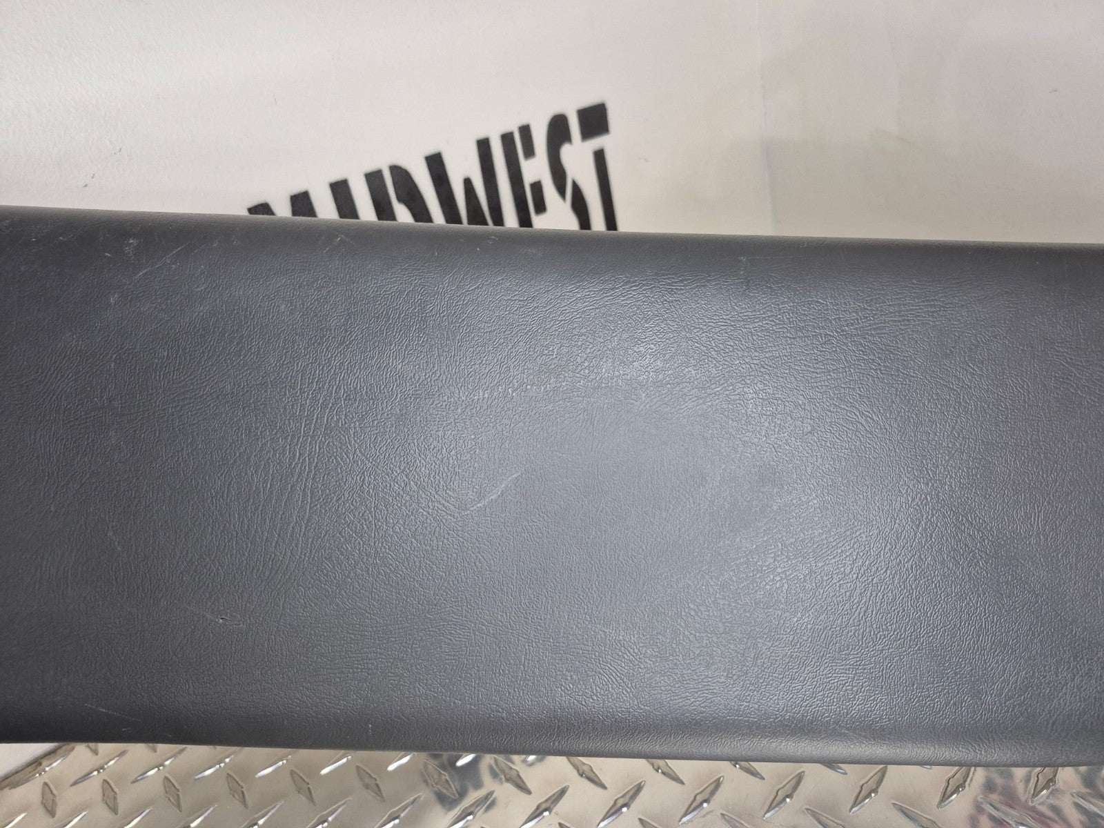 2000-06 Chevy Tahoe GMC Yukon Silverado LH B Pillar Center Trim Panel-Dk Pewter