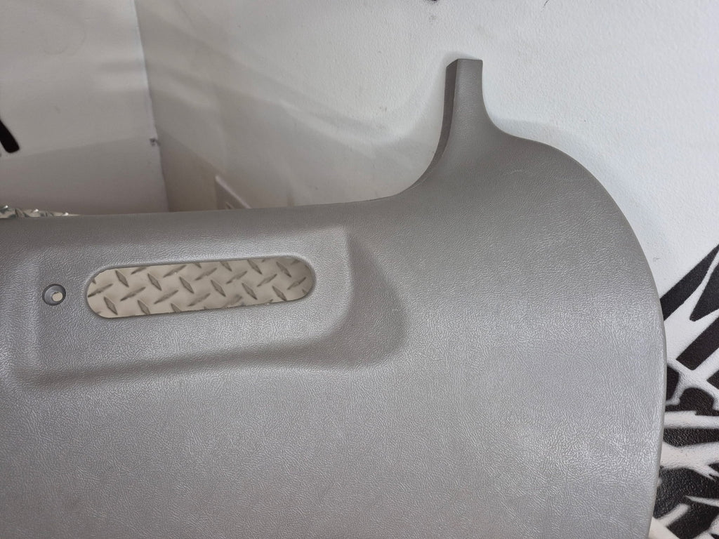 1995-99 Chevy GMC C/K Suburban OEM C Pillar Trim Panel Right Passenger-Gray