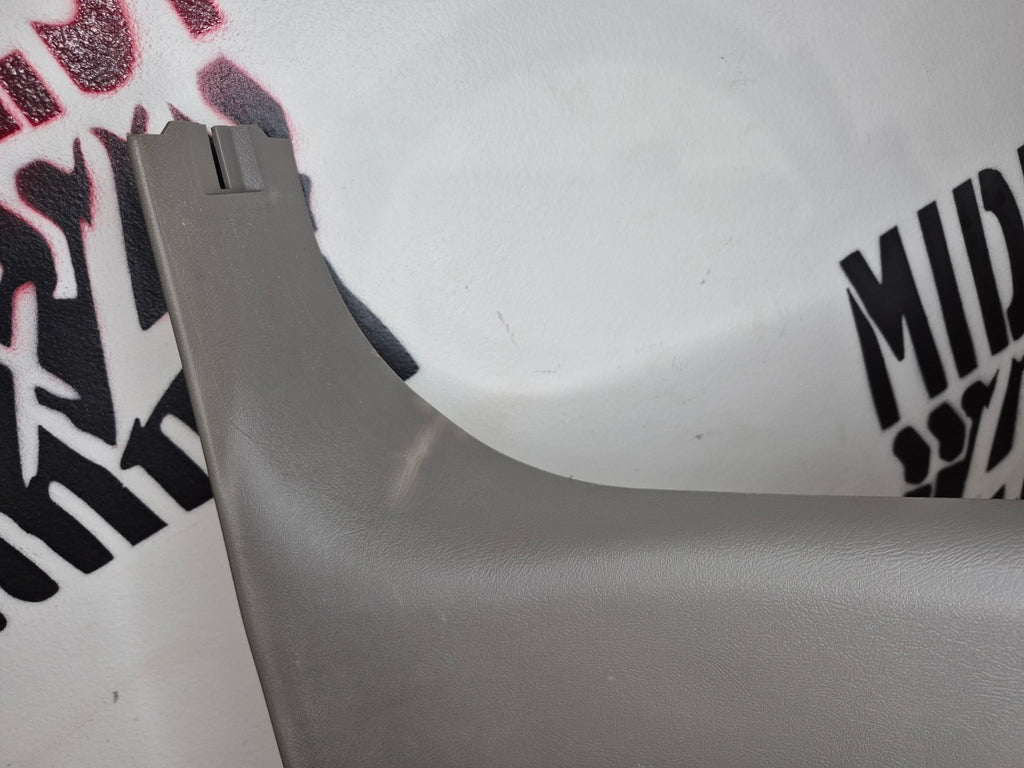 1999-06 Chevy Tahoe GMC Yukon Avalanche RH B Pillar Trim Panel Md Dk Pewter