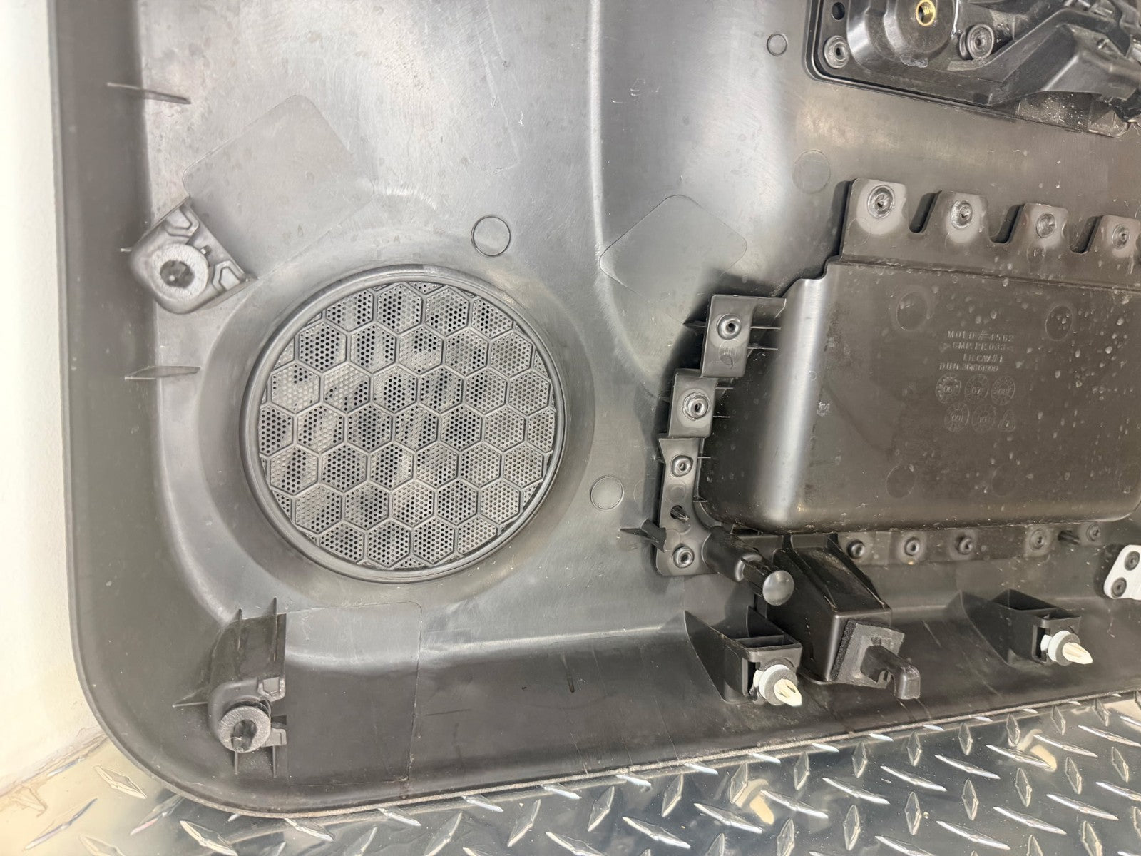 2007-13 Silverado/Sierra Rear Left Driver Side Door Panel Crew Cab OEM