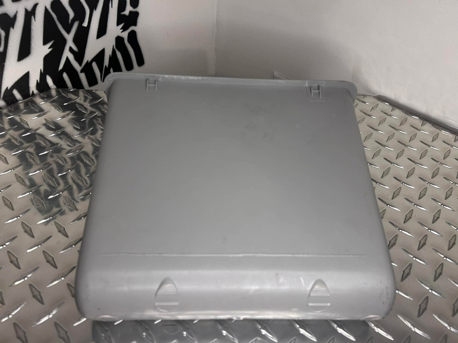1988-98 Chevy/GMC C/K Ext. Cab Rear Interior Storage Cubby Silverado Sierra OEM