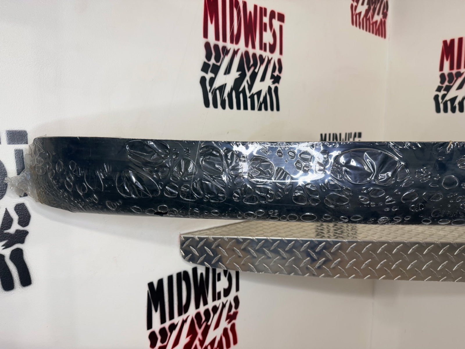 1981-91 Chevy/GMC Blazer Crew Cab Full Size Pickup AVS Hood Shield-25448 Smoke
