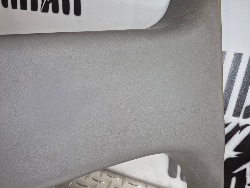 2000-06 CHEVY GMC TAHOE SUBURBAN YUKON PASSENGER SIDE CENTER PILLAR B TRIM OEM